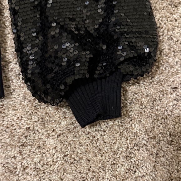 Chic Black Sequin Sleeve Blouse - Picture 2 of 6